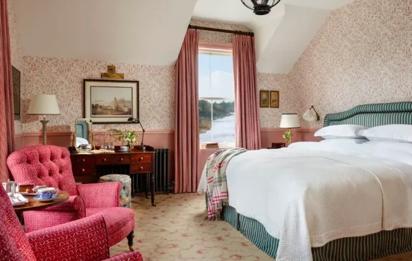 Ballynahinch Castle bedroom