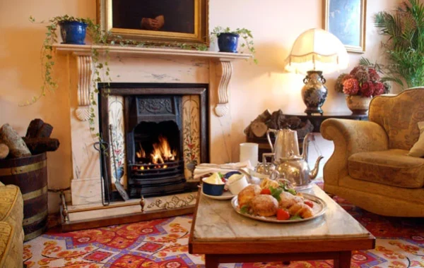 foyles hotel clifden foyer